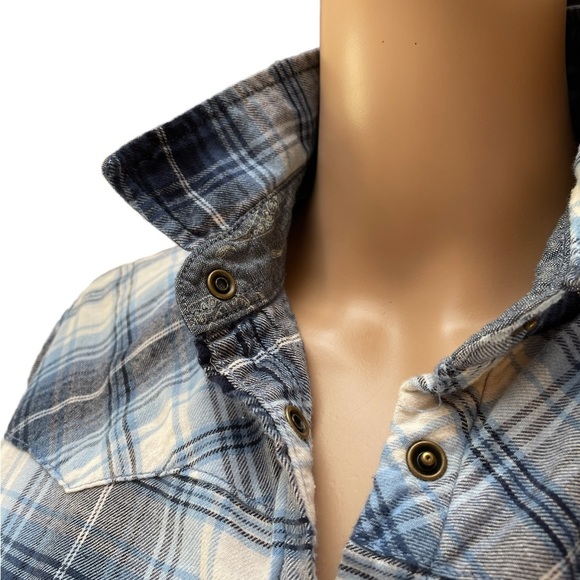 Jachs Girlfriend BAE blue plaid long sleeve snap button down cotton flannel med - Picture 3 of 15